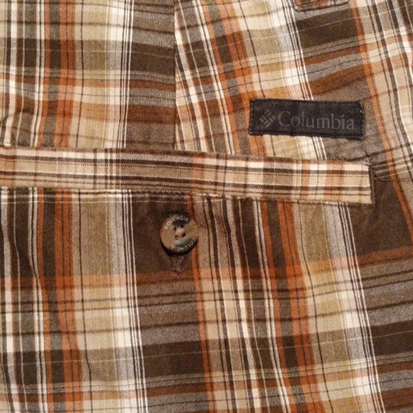 Mens Columbia plaid shorts 36 - Picture 3 of 3